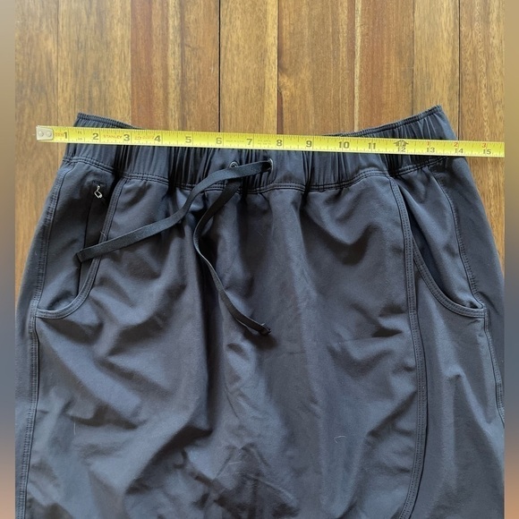 Patagonia fleetwith skort black - Picture 8 of 11